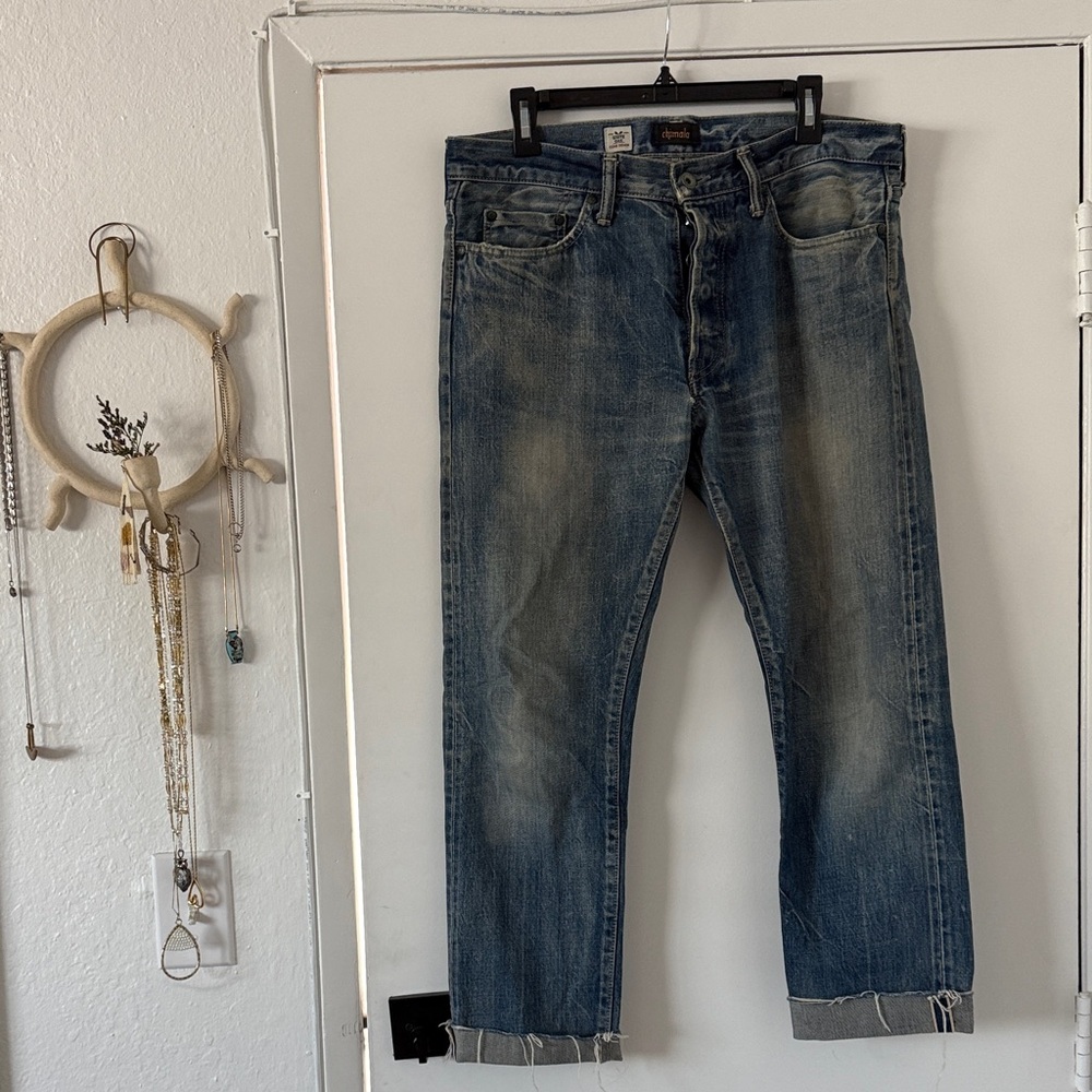 Chimala distressed jeans